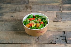 Salat with avocado and tofu at Vegano Hooligano - Rishelyevskaya in Odessa