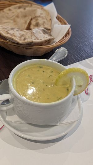 Linsensuppe mit Naan at Shivas Garden in Villingen-schwenningen