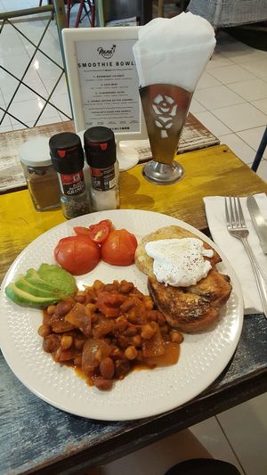 English breakfast vegetarian style at NanaBowls in Phuket