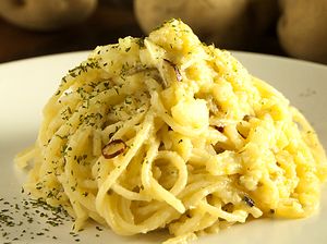 Spaghetti Aglio, Olio, e Peperoncino with Hie and Potato at Future Food Cafe Restaurant Tubu Tubu in Tokyo