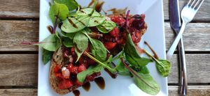 Bruschetta - strawberry cherry basil 🍓🍒🌿 at SOJI in Marseille