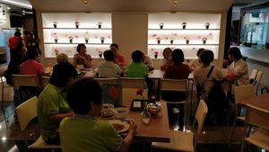 dining area  at Maitree Cafe 慈素轩 in Central Singapore