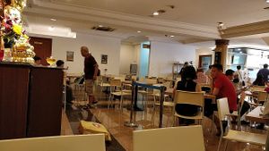 The dining room.  at Maitree Cafe 慈素轩 in Central Singapore