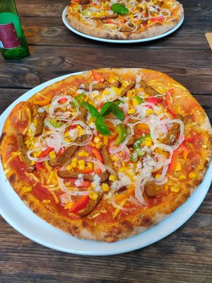 Dinkel pizza at Restaurant Pizzeria Dobner in Villach