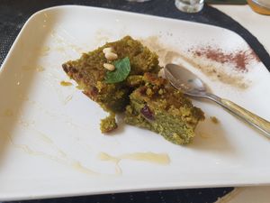 Matcha-almond cake at Une Cuillère Pour Maman in Bergerac
