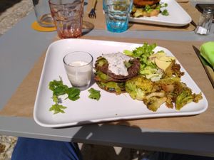 Sarrazin galettes with leek fondue at Une Cuillère Pour Maman in Bergerac