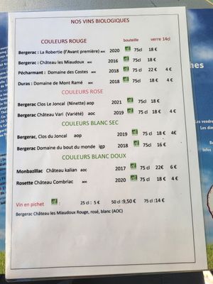 Wine menu at Une Cuillère Pour Maman in Bergerac