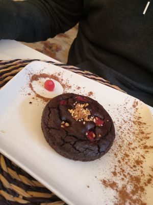 Chocolate brownie at Une Cuillère Pour Maman in Bergerac