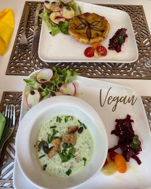 Menu vegan de la semaine du 13 au 17 juin 2023   at Une Cuillère Pour Maman in Bergerac