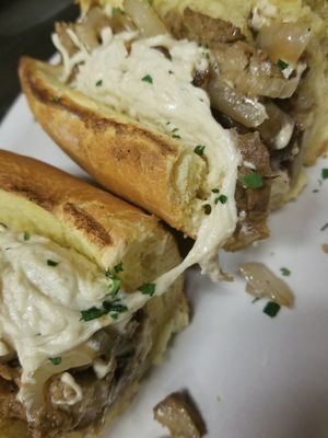 seitan steak onions and daiya! at Pizza Mia in New Windsor