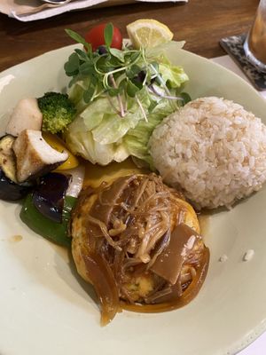 Tofu steak (pretty underwhelming)   at Ecotopia in Busan