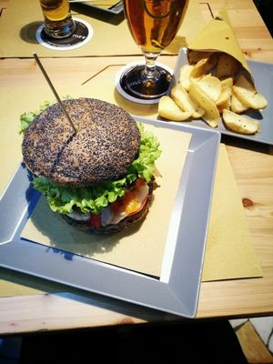 chickpea burger at Brenthaus Beer & Food in Vigodarzere