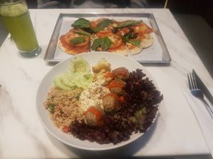 Bowl of Falafel. Pizza at Makeout Colombia in Bogota