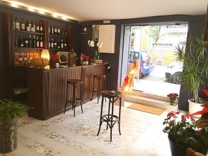 THE RECEPTION OF THE RESTAURANT MEZZANINE at Mezzanine II in Barcelona