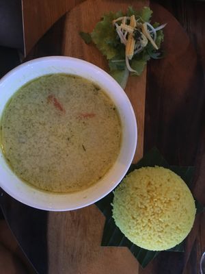 Green curry and rice at Green-Go Garden in Siem Reap