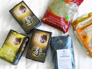 Dates, green freekeh, brown basmati and black beans at Chez Amis in Prague