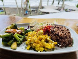 Breakfast/brunch tofu scramble   at Vida Hermosa in Playa Hermosa