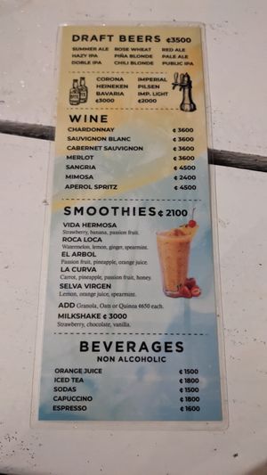 Drinks at Vida Hermosa in Playa Hermosa