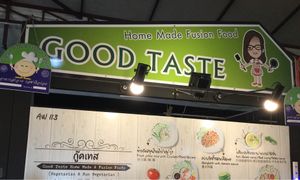 Vego options at Kalare Night Bazaar Food Stalls in Chiang Mai