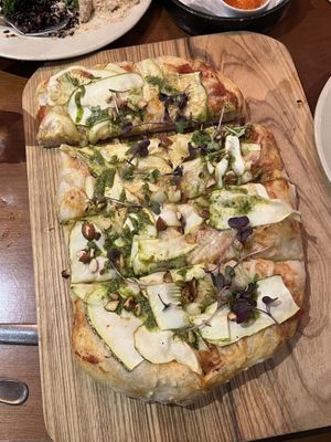 Pizza 🤤  at Prana Vegetariano - JB in Rio De Janeiro