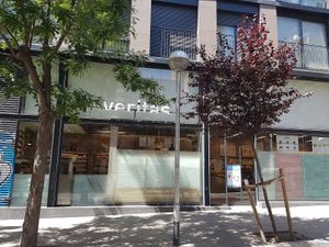 front at Veritas - Carrer del Torrent de l'Olla in Barcelona