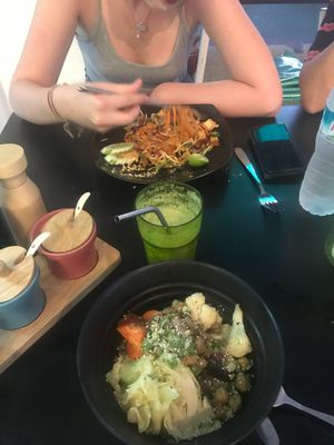 Makeyourown salad at Green Shelter in Koh Tao