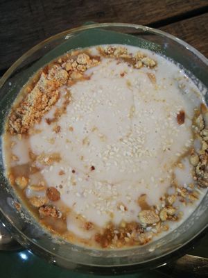 Nut porridge  at Green Shelter in Koh Tao