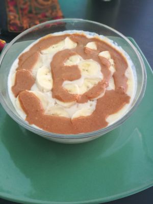 Banana porridge with PB at Green Shelter in Koh Tao