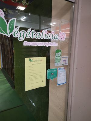 Happy to see the HC sticker I provided last time :o) at Vegetalicia in Namur