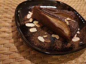 Gateau fondant au chocolat / poire at Vegetalicia in Namur