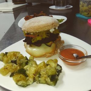 VEGAN  AND GLUTEN FREE BURGHER  at Casa Veggy in Nerja