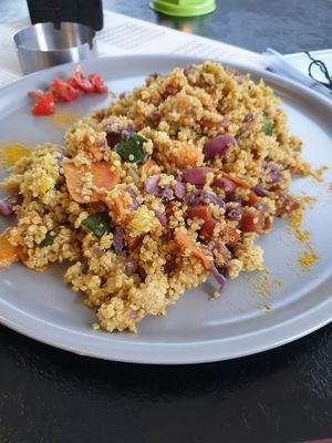 Quinoa con Curry 💚 at Casa Veggy in Nerja