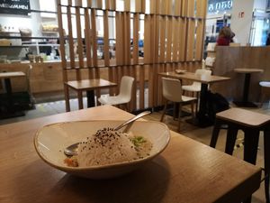 Vegan green curry served within minutes :) at Dean & David - Trankgasse in Cologne