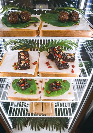 Raw Vegan Treats at MAKAI - Asoke in Bangkok