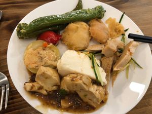 Tofu, deep fried sweet potatoes at Simple me 素來素往 in Kowloon