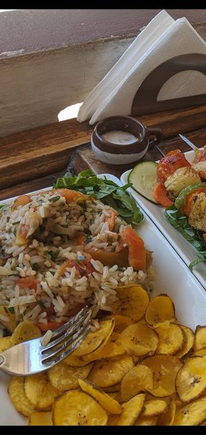 Rice & crisps at California Cafe  in Havana