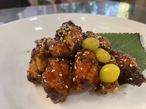 Shiitake mushroom with toasting sauce. 표고버섯말ㅇㅣ at Oh Se Gae Hyang - 오세계향 in Seoul