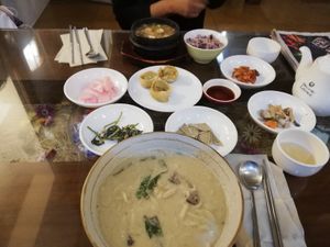 Soup and stew at Oh Se Gae Hyang - 오세계향 in Seoul