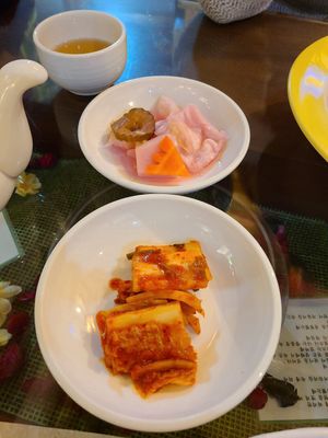 Kimchi at Oh Se Gae Hyang - 오세계향 in Seoul