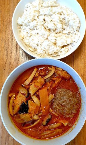 Jjampong set comes with rice at Oh Se Gae Hyang - 오세계향 in Seoul