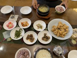 Another amazing spread!  at Oh Se Gae Hyang - 오세계향 in Seoul