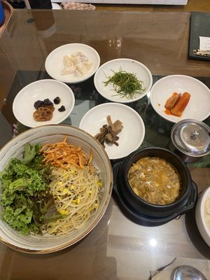 Bibimbap (12.000 KRW)  at Oh Se Gae Hyang - 오세계향 in Seoul