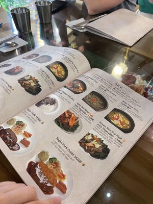 The menu  at Oh Se Gae Hyang - 오세계향 in Seoul