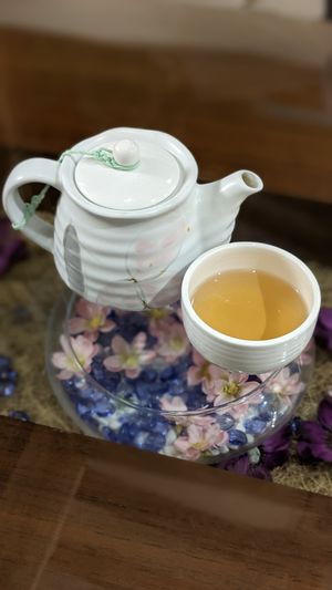 Solomon's Seal Tea 둥글레차 at Oh Se Gae Hyang - 오세계향 in Seoul