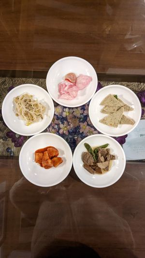 Side Dishes at Oh Se Gae Hyang - 오세계향 in Seoul