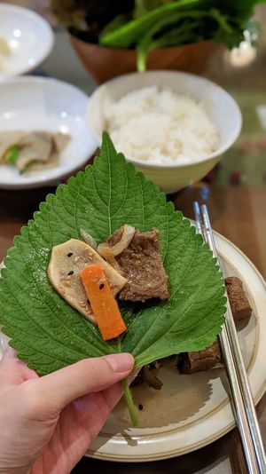 Brown Rice Soy Meat with Vegetables
현미불구이쌈밥 at Oh Se Gae Hyang - 오세계향 in Seoul
