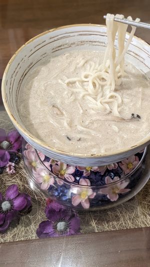 Perilla Soup with Noodles at Oh Se Gae Hyang - 오세계향 in Seoul