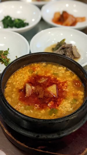Spicy Tofu Stew at Oh Se Gae Hyang - 오세계향 in Seoul