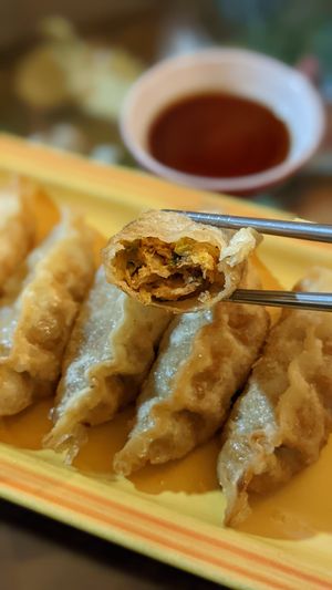 Fried Vegan Kimchi Dumplings
틔김김치만두 at Oh Se Gae Hyang - 오세계향 in Seoul