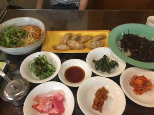 2018 - Bibimbap and jajangmyeon with the side dishes at Oh Se Gae Hyang - 오세계향 in Seoul